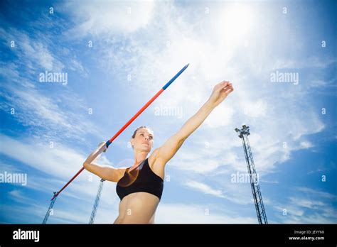 Girls Javelin Throw 的图像结果