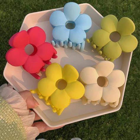 Pinteresty Floral Claw Clips – Jewelsmars