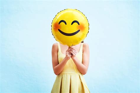 Why Do People Blush? Here's the Science Behind Why You're Blushing