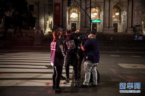 美国抗议和骚乱进入第七天 纽约实行宵禁_时图_图片频道_云南网