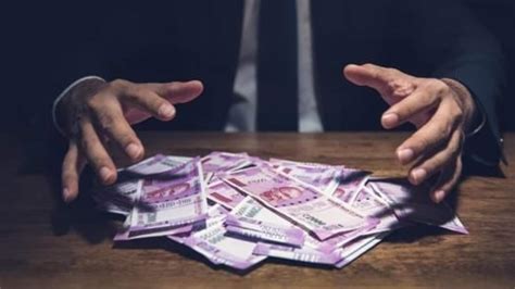 Economic fallout of extreme heat: Who bears the financial burden ...