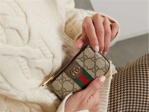 How to spot a fake Gucci wallet? | The Times of India