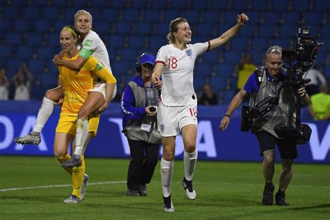 Beckham shows support as England women's football team beat Norway- The ...