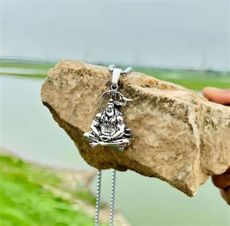 Hanuman Locket - Buy Hanuman Locket online at Best Prices in India ...