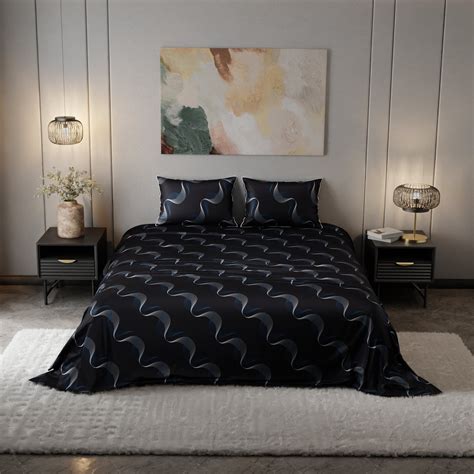Noir Collection Luxury Satin Bedsheet Set | Stoa Paris
