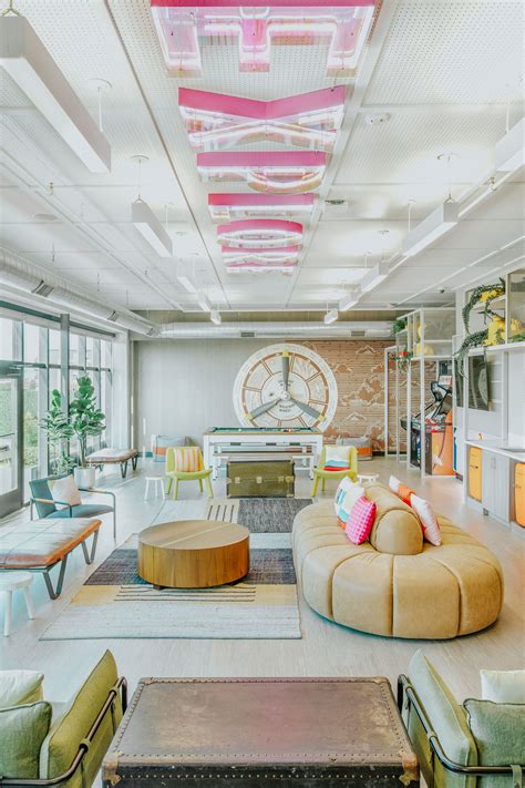 Hub State Street | Dorm lobby design, Dorm common area, Student hub design