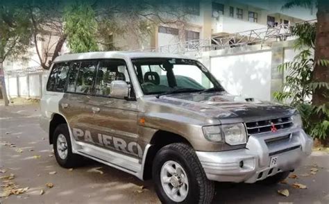 Used Mitsubishi Pajero Cars, 165 Second Hand Pajero Cars for Sale | Droom