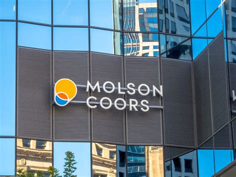 Molson Coors to axe 400 jobs in Americas by end of year - Grocery ...
