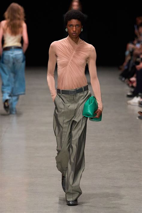 9 biggest trouser styles set to dominate 2026 | Vogue India
