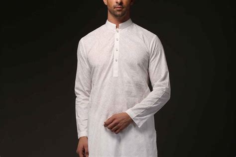 Nasir Men's Artwork - Sherwani - Lajpat Nagar 2 - Weddingwire.in
