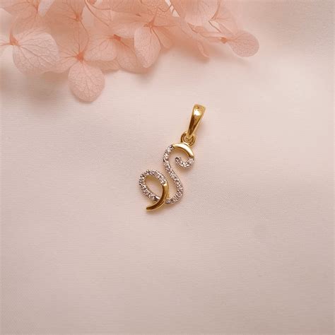 Buy S Sublime Alphabet Gold Pendant 18 KT yellow gold (1.088 gm ...
