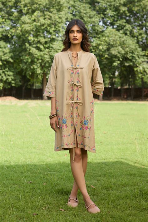 Tops and Dresses – INCHING INDIA