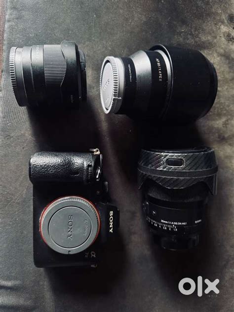 Sony A7III Kit + Sigma 35mm f1.4, 85mm f1.4, 20mm f2.8 - Cameras ...