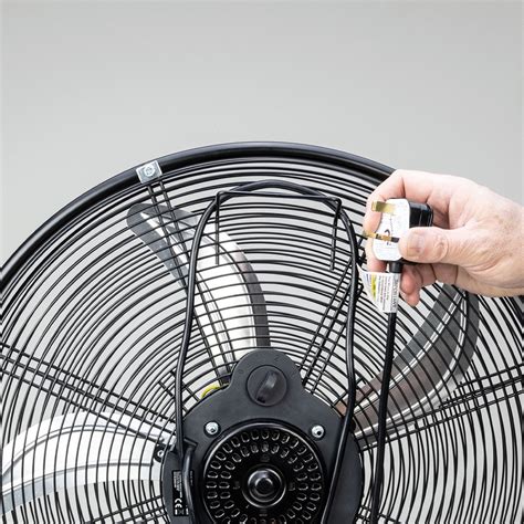 SIP 20" Heavy-Duty Floor Fan (05613)