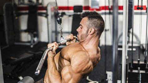 Reverse Grip Lat Pulldown: How to Do & Muscles Worked