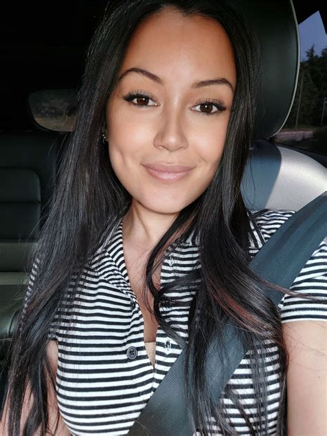 Face of a happy mama 🩵 35f : r/Faces