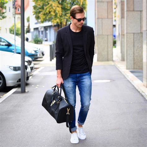 How To Wear A T-shirt With Blazer for men. 15 photos for inspiration ...