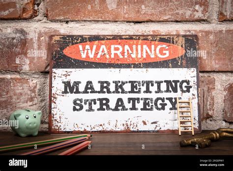 Marketing Strategy Sign Post 的图像结果