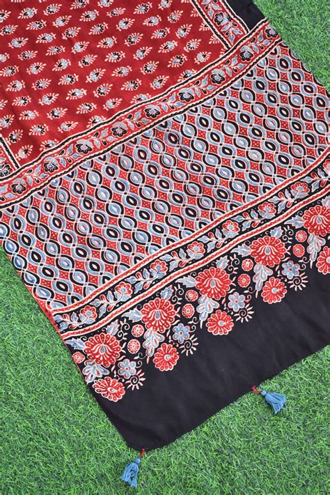 Stoles & Shawls – Page 2 – India1001.com