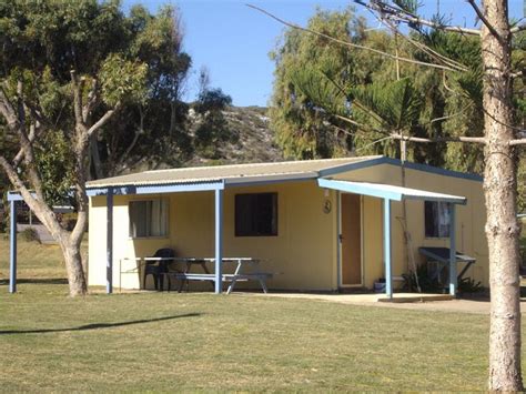 HORROCKS BEACHSIDE COTTAGES (Gregory) - Cottage Reviews & Photos ...