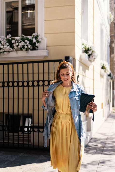 YELLOW INCREASES SEROTONIN LEVELS