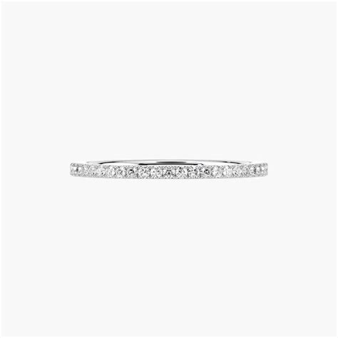 Round Diamonds Idyllic Wedding Band