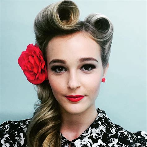 Cute Pin Up Hairstyles For Long Hair - Hairstyle Guides