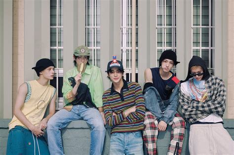 Watch: BIGHIT's New Boy Group CORTIS Unveils MV For "FaSHioN" From Debut EP "COLOR OUTSIDE THE ...