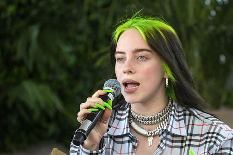 Billie eilish ethnicity wiki biography age parents siblings boyfriend ...
