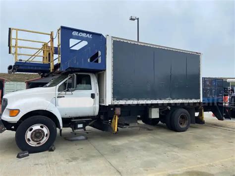 2000 Global Ground CB16-228 Cabin Service Lift Truck | GovDeals