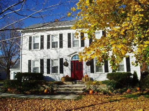 HUMMINGBIRD'S HOME BED AND BREAKFAST (Skaneateles, Finger Lakes, NY ...