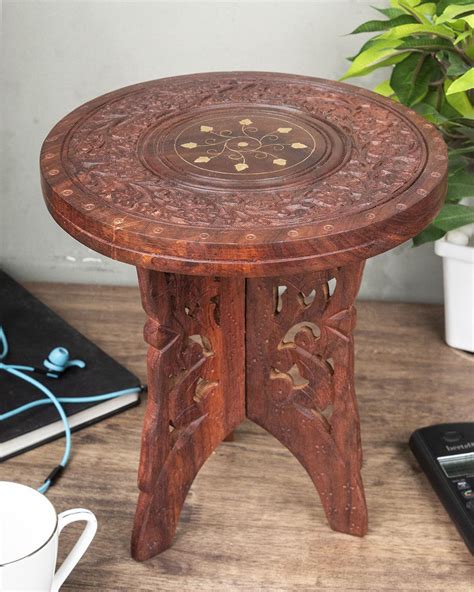 'WOOD CARVING' Handcrafts Small Coffee Table in Sheesham Wood – VON CASA