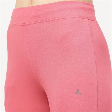 Yoga Pants - Light Coral