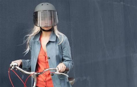 Bike Helmet Visors : The Bouclier