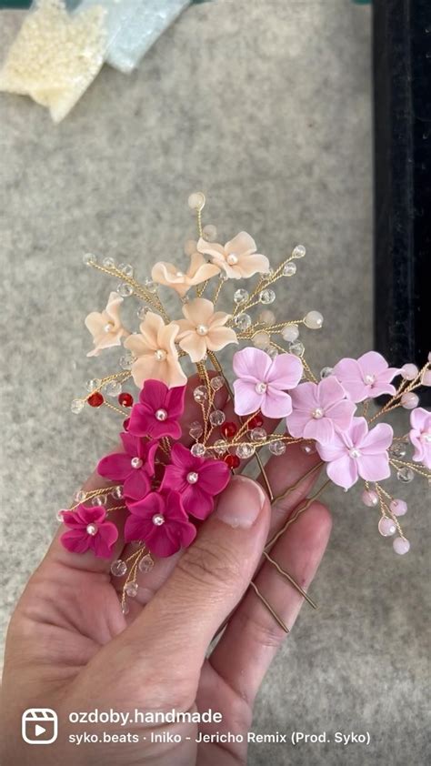 Modeling clay flowers – Artofit