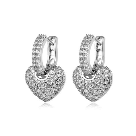 Mesmerize Heart Hoop Earrings – www.zewar.co
