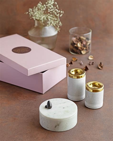 Yang Tealight Tower + Pebble White _ Gift Box — Home Canvas