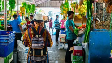 Maldives Local People 的图像结果