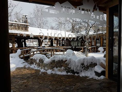 KOMPLEKSA APOSTOLOVIĆ (Leskovac) - Inn Reviews, Photos, Rate Comparison ...