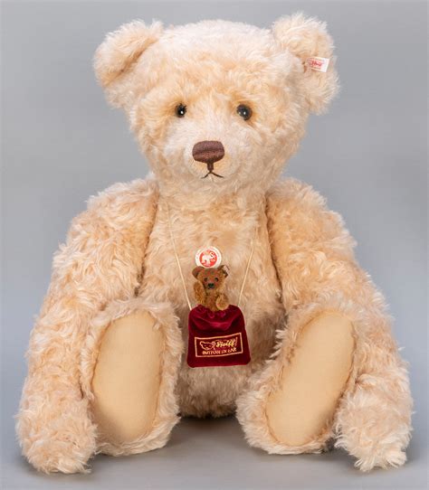 Lot Detail - Steiff Ernst and Elsa Teddy Bear. 2007. EAN 669682. Pale pi...