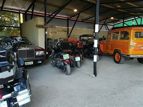LOXTON LODGE & TRUCK MUSEUM - Specialty Inn Reviews & Photos - Tripadvisor