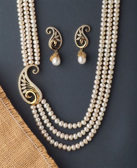 Traditional Stone Studded Pearl Necklace Set - Chandrani Pearls