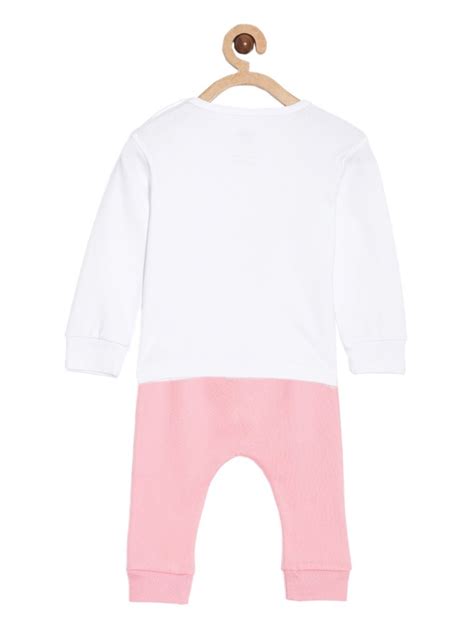 Newborn Baby Clothes - Comfortable Infant Clothes | The Mom Store