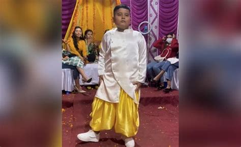धोती कुर्ता पहन बच्चे ने गोविंदा के गाने पर किया ऐसा धमाकेदार डांस, लोग ...