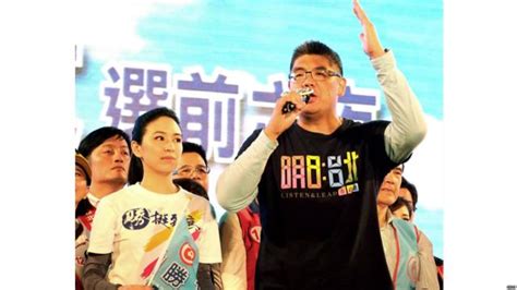 台湾九合一选举观察：台北市长选战进入最后肉搏，“抗中牌”对垒“蒋家牌” - BBC News 中文