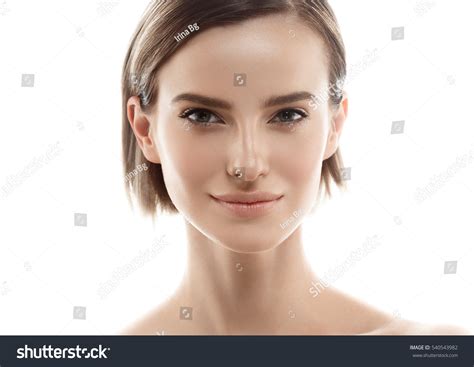 Beautiful Model Face 的图像结果