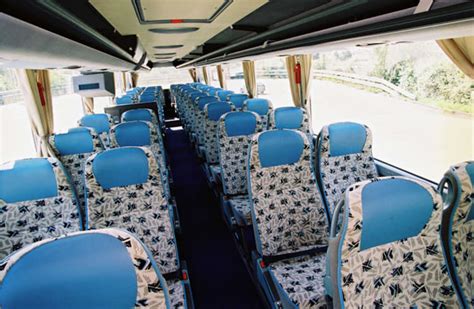 Mercedes-Benz premieres Tourismo high-deck touring coach | Autocar ...