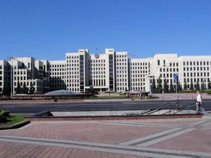 白俄罗斯国立大学 | 庆祝物理系成立60周年 - 知乎