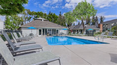 Summer Place Apartments