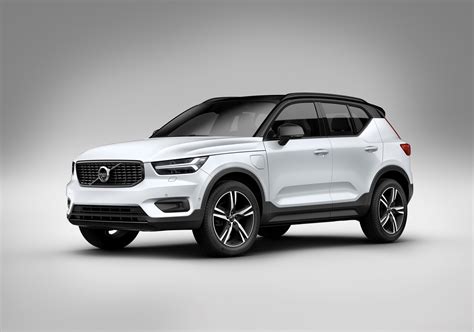 Volvo XC40 T4 R-Design Launched in India at Rs 39.9 Lakh